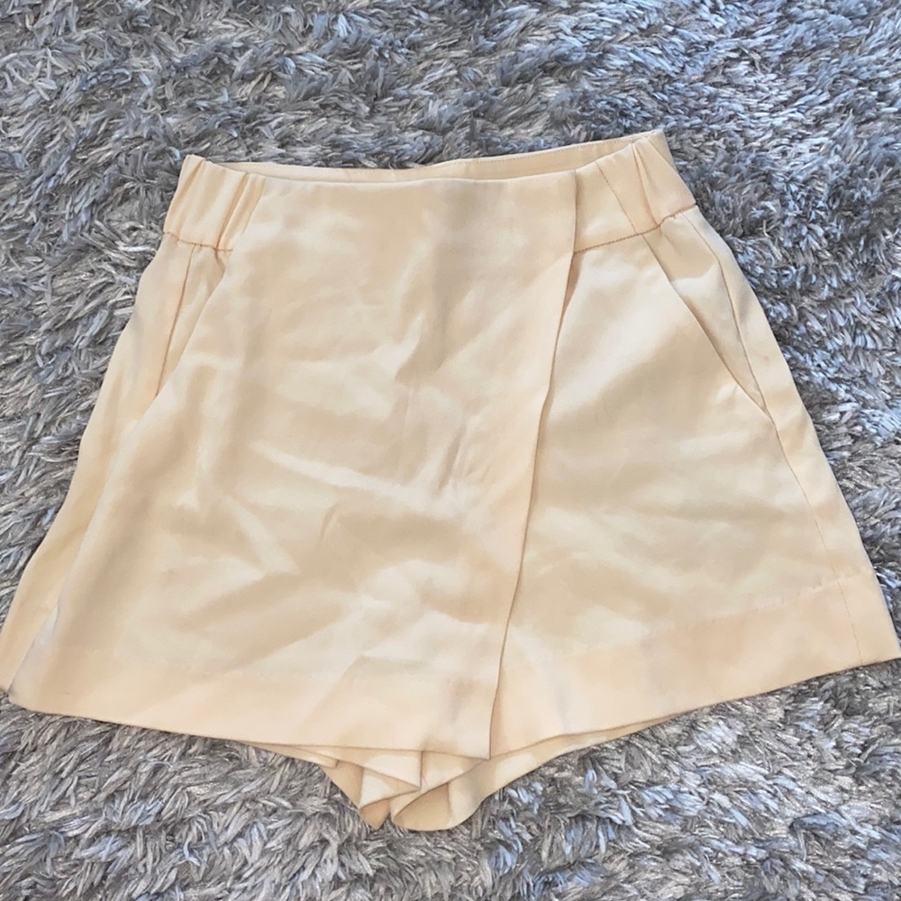 Aritzia Babaton Skort